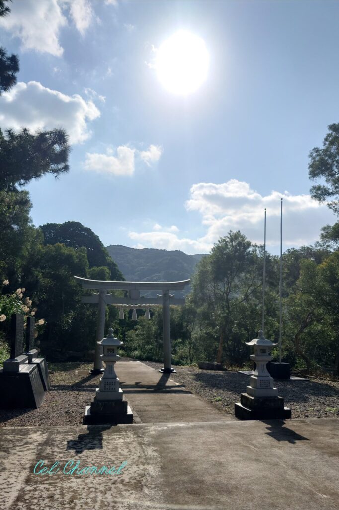 尖閣神社鳥居と太陽