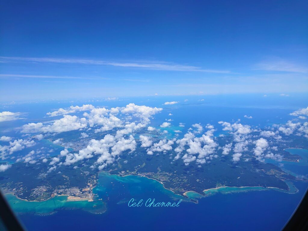 沖縄本島上空