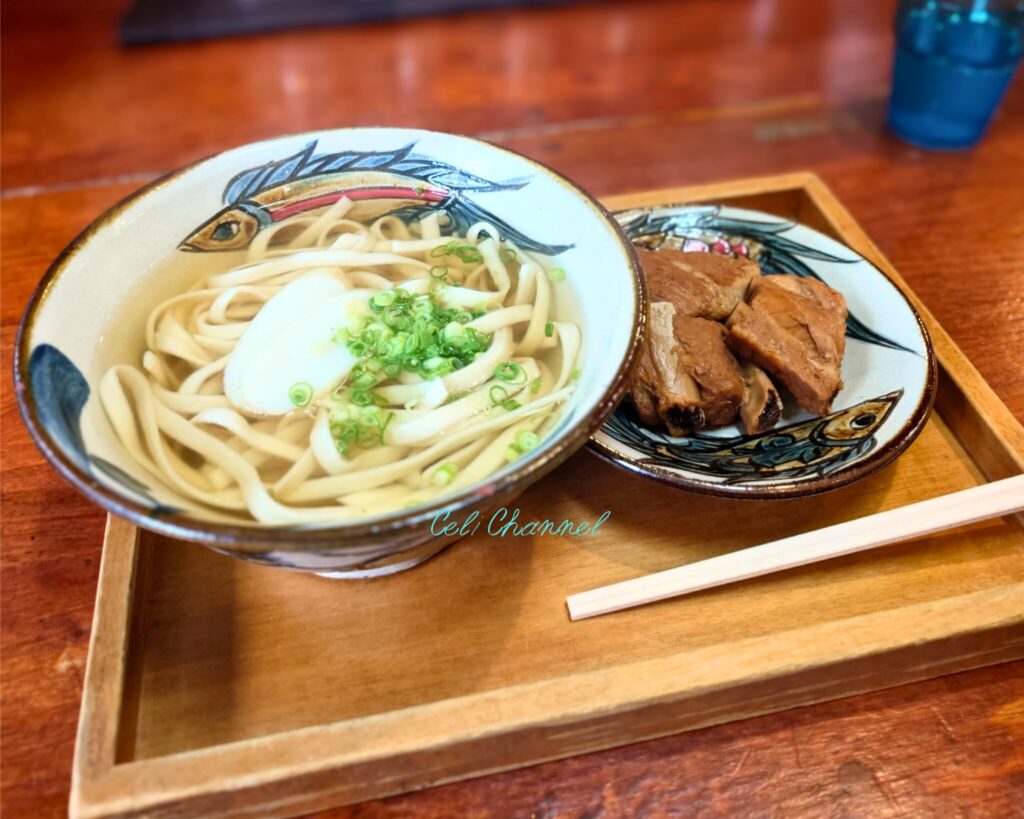 とらや 本ソーキそば