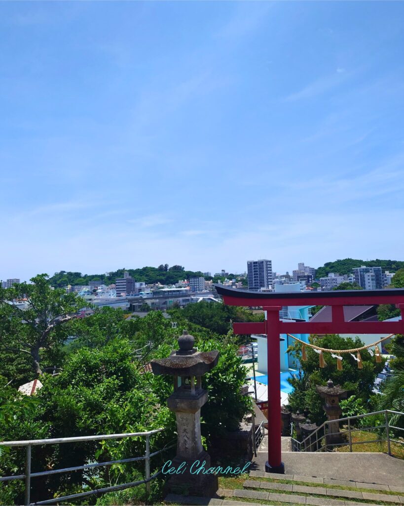 天燈山御嶽　小禄の街並み