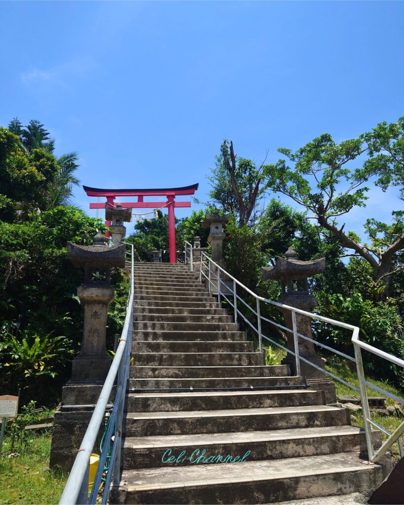 天燈山御嶽へ続く階段