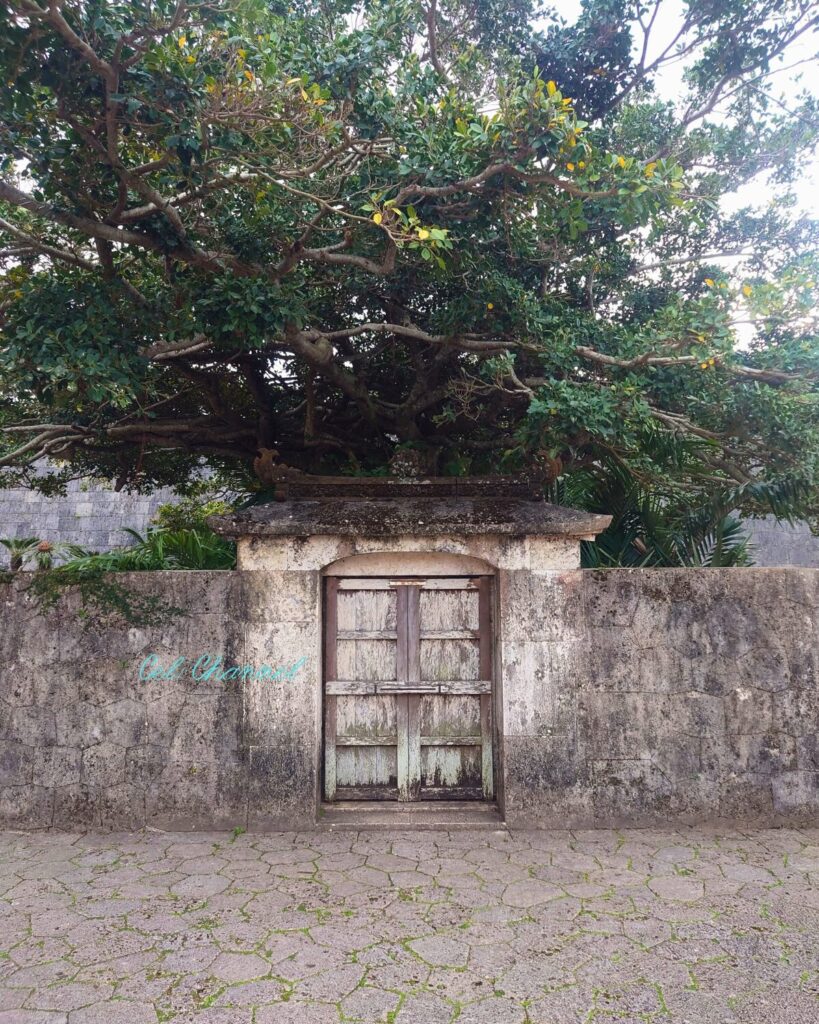 下之御庭にある首里森御嶽