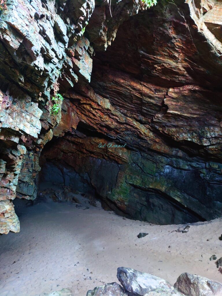 クマヤ洞窟　伊平屋　内部