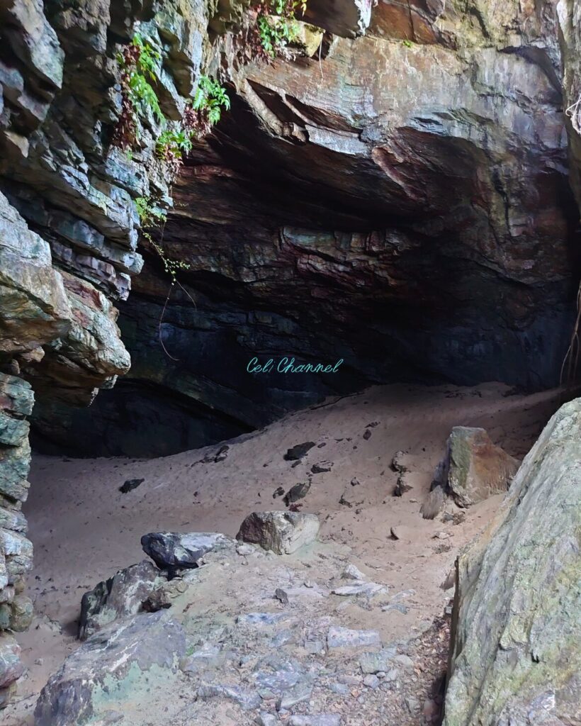 クマヤ洞窟　入り口