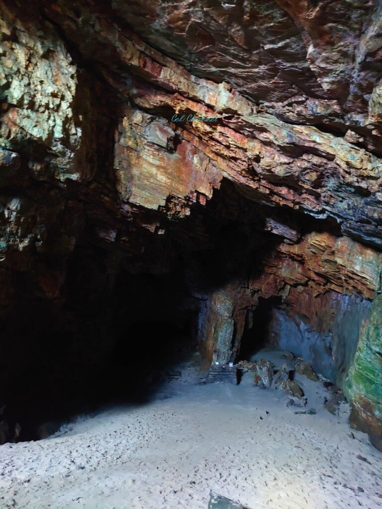 クマヤ洞窟　伊平屋　内部