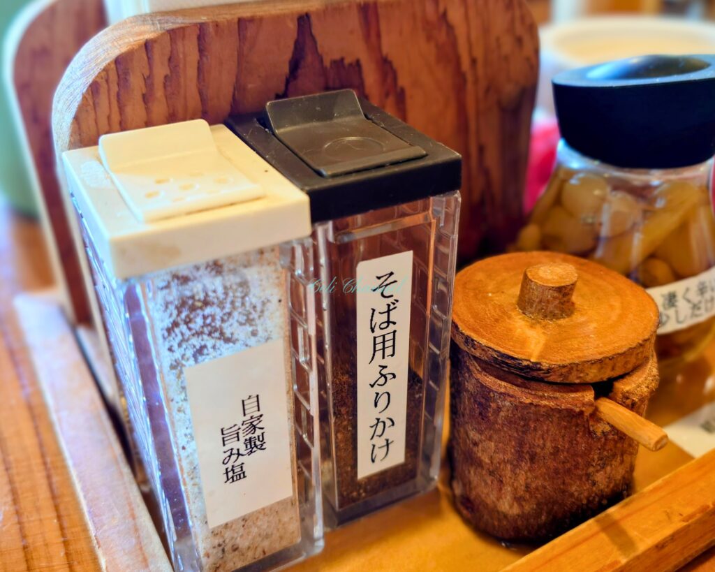 沖縄そば峰_卓上調味料